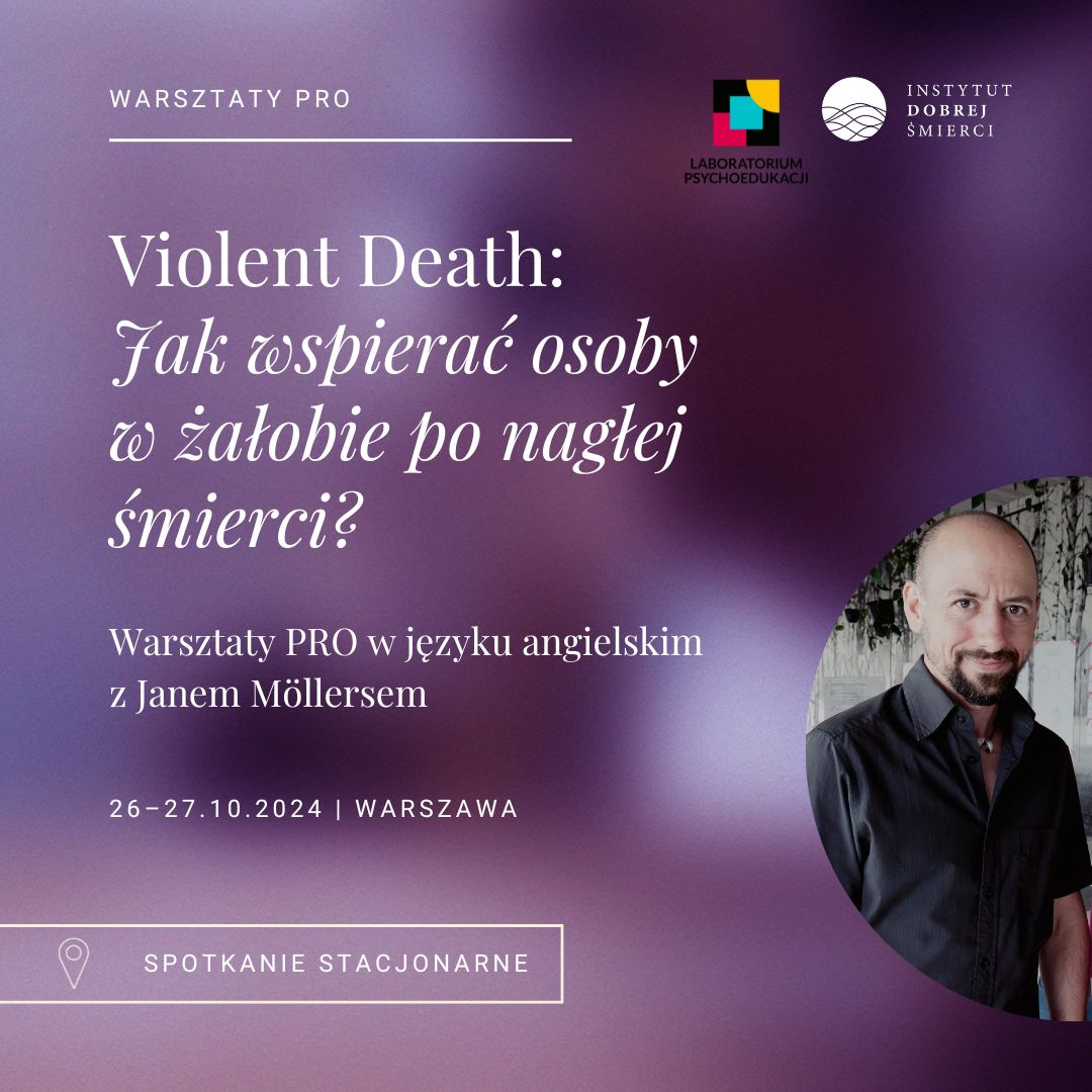 Grafika przedstawia portret en face mężczyzny w koszuli wpisany w koło na fioletowym tle.